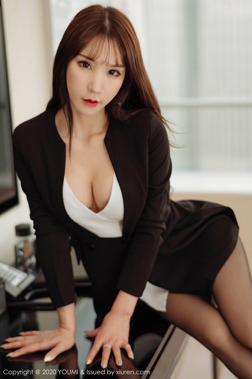 [HuaYang花漾]Vol.234_女神周于希Sandy职场OL制服私房豹纹内衣配黑丝袜诱惑写真95P