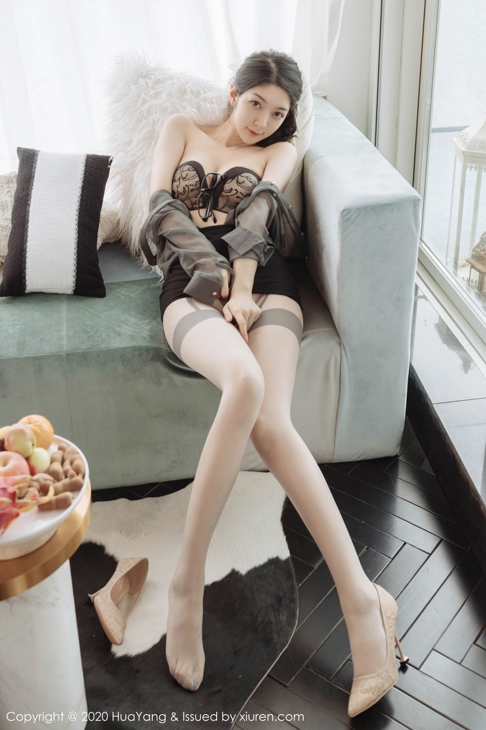 [HuaYang花漾]Vol.244_女神Angela小热巴云南旅拍私房朦胧吊带肉丝撩人诱惑写真61P