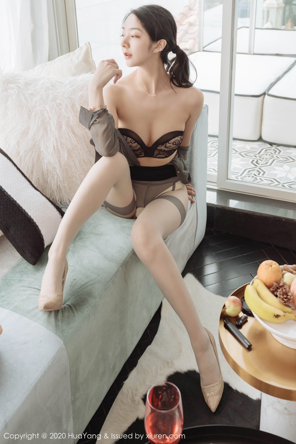 [HuaYang花漾]Vol.244_女神Angela小热巴云南旅拍私房朦胧吊带肉丝撩人诱惑写真61P