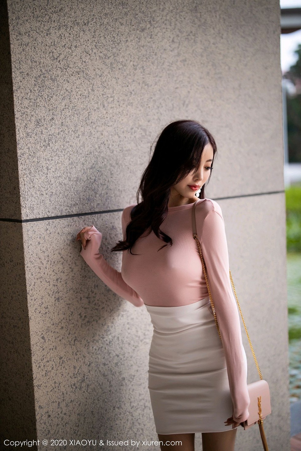 [XiaoYu画语界]Vol.310_女神杨晨晨sugar真空粉色露背上衣秀美乳激凸撩人诱惑写真72P