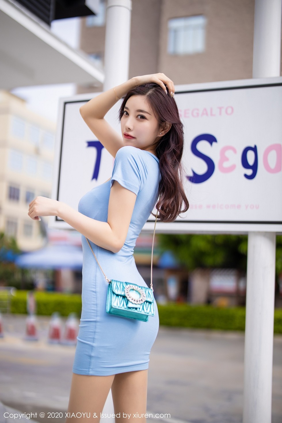 [XiaoYu画语界]Vol.317_女神杨晨晨sugar时尚街拍主题连身裙秀完美身材性感写真85P