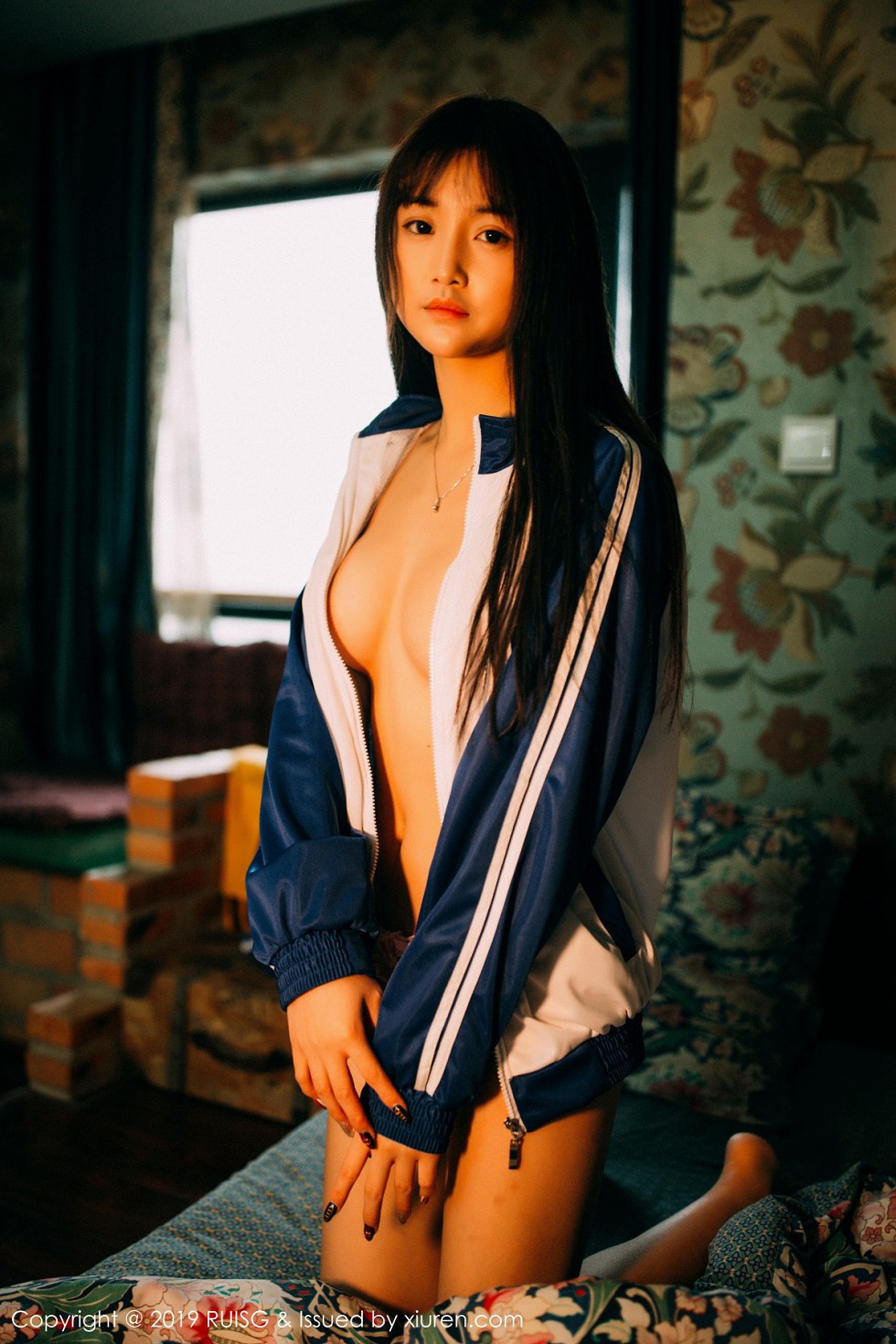 [RUISG瑞丝馆]VOL.069_嫩模圆圆Daphne私房脱运动服露花色内衣秀完美身材诱惑写真51P
