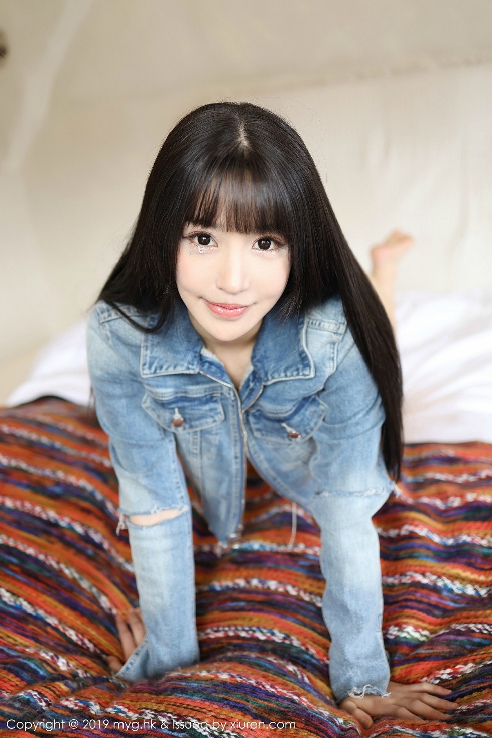 [MyGirl美媛馆]Vol.419_性感女神Flower朱可儿大理旅拍露豪乳血滴子遮点诱惑写真40P