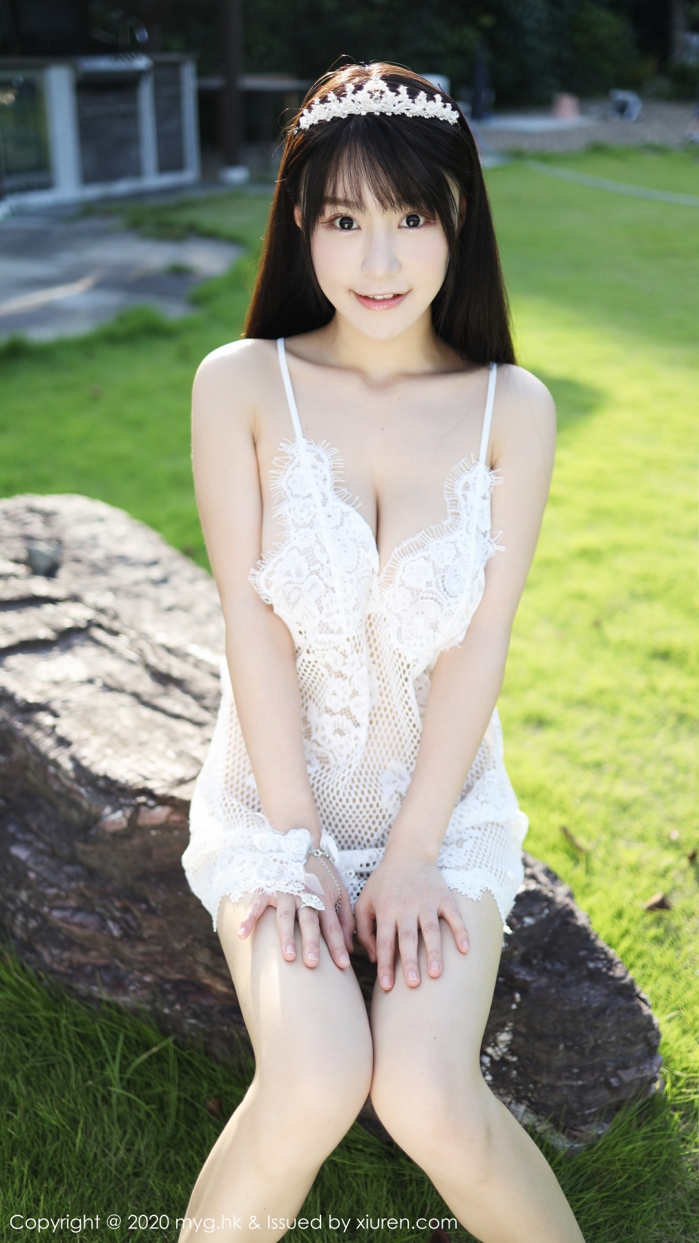 [MyGirl美媛馆]Vol.423_女神朱可儿Flower日本旅拍户外缕空蕾丝吊裙露豪乳诱惑写真40P