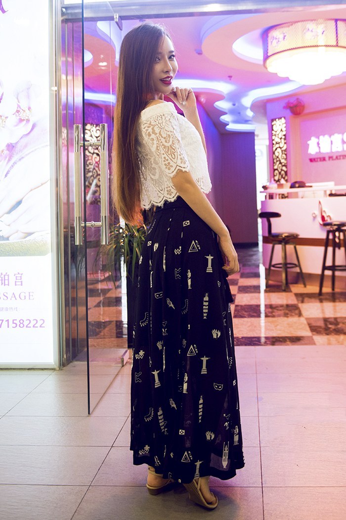 艾小青夜访按摩店竟无一女让她满足(图1)