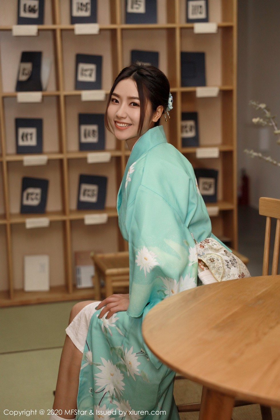 [MFStar模范学院]Vol.332_嫩模方子萱私房床上日系和服半脱秀完美身材诱惑写真71P