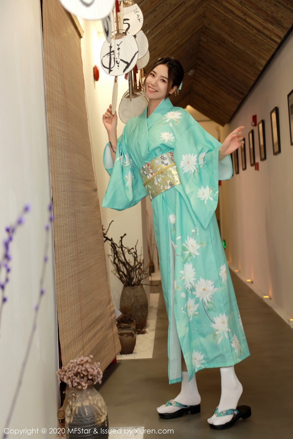 [MFStar模范学院]Vol.332_嫩模方子萱私房床上日系和服半脱秀完美身材诱惑写真71P