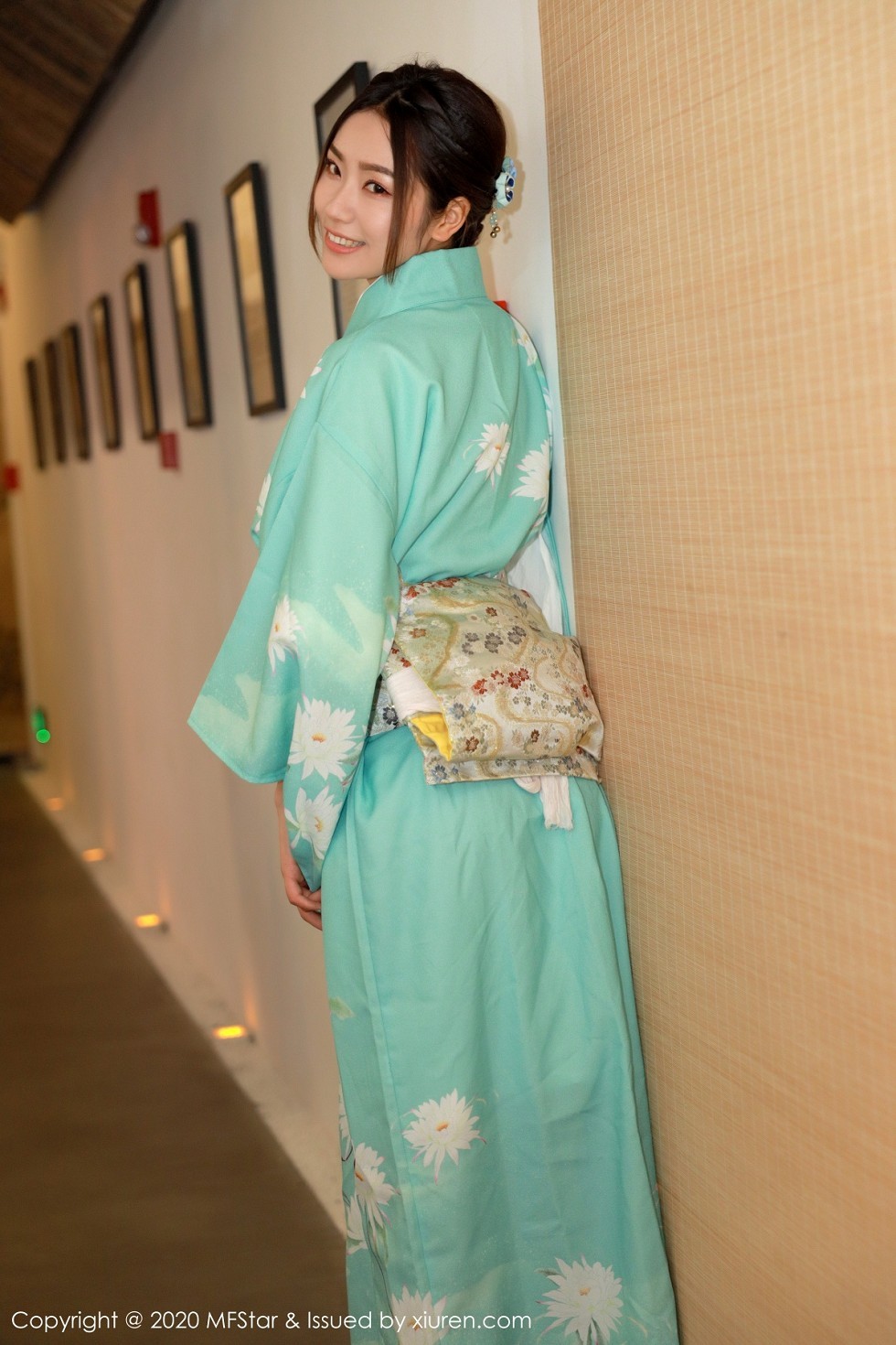 [MFStar模范学院]Vol.332_嫩模方子萱私房床上日系和服半脱秀完美身材诱惑写真71P