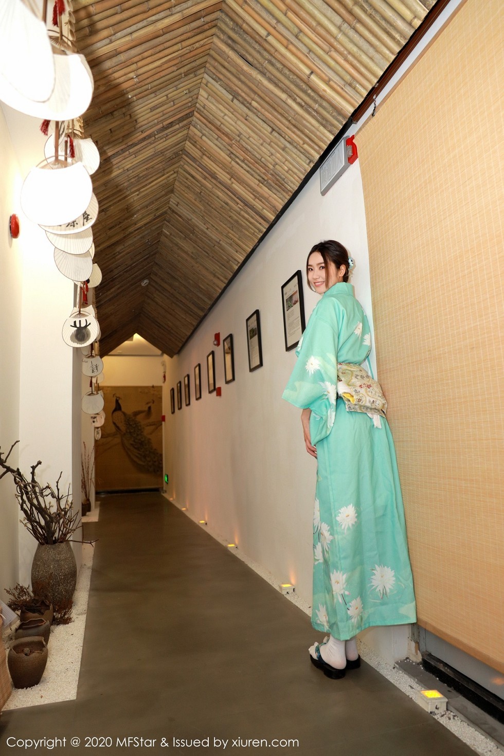 [MFStar模范学院]Vol.332_嫩模方子萱私房床上日系和服半脱秀完美身材诱惑写真71P