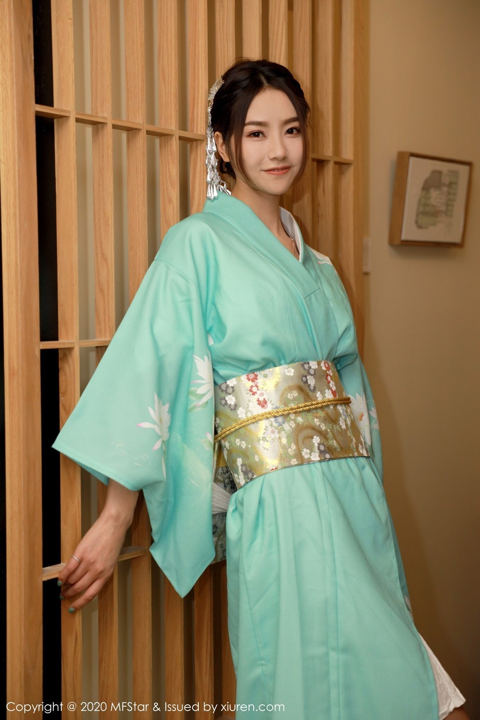 [MFStar模范学院]Vol.332_嫩模方子萱私房床上日系和服半脱秀完美身材诱惑写真71P