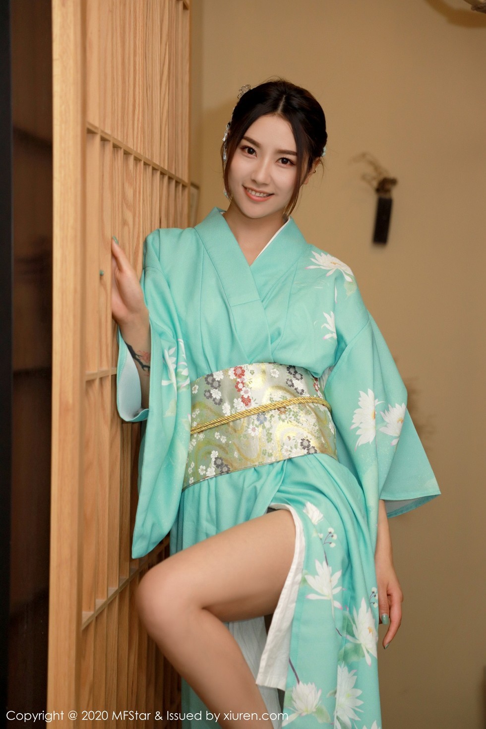 [MFStar模范学院]Vol.332_嫩模方子萱私房床上日系和服半脱秀完美身材诱惑写真71P