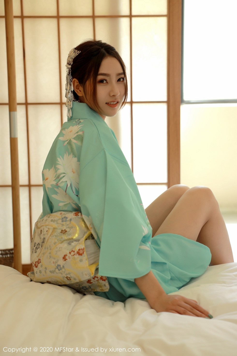 [MFStar模范学院]Vol.332_嫩模方子萱私房床上日系和服半脱秀完美身材诱惑写真71P