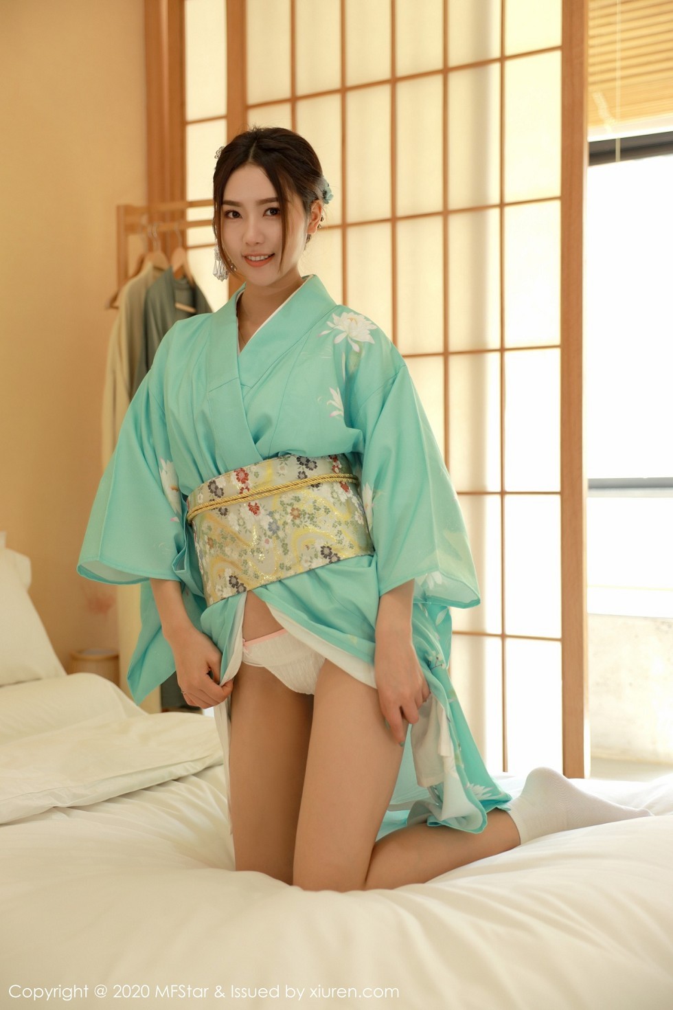 [MFStar模范学院]Vol.332_嫩模方子萱私房床上日系和服半脱秀完美身材诱惑写真71P