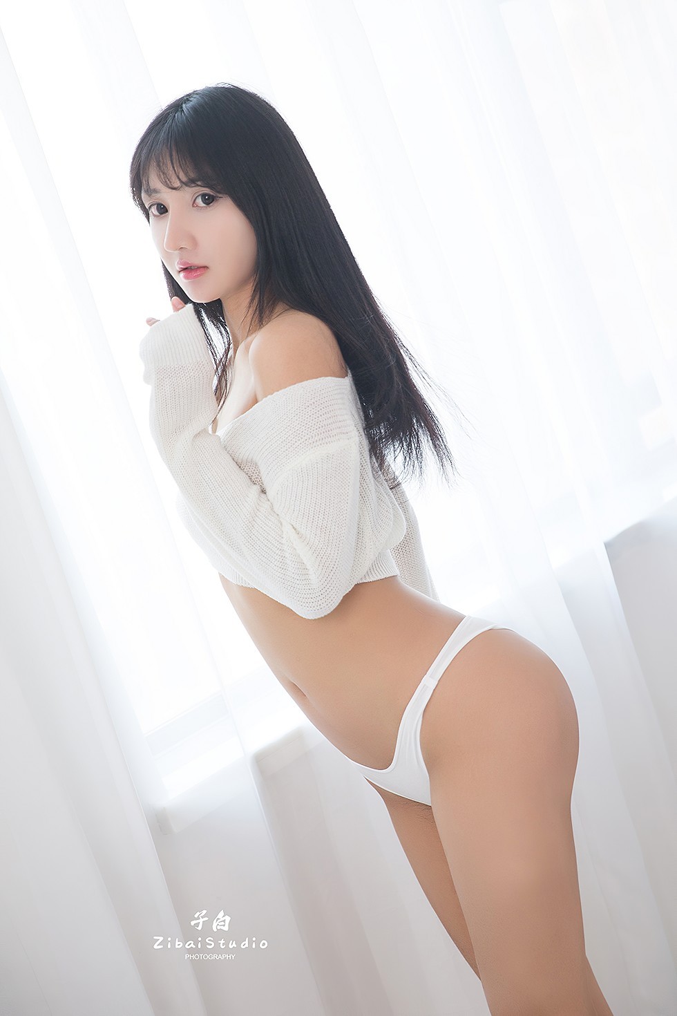 [Toutiao头条女神]No.818_嫩模韩熙小狐狸天使爱美丽主题白色抹胸内衣诱惑写真50P