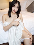 萌妹婉灵白皙娇躯黑色丝袜透视装春光无限