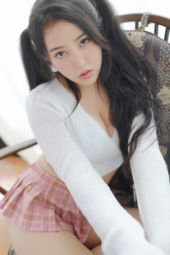 办公室女神玛鲁娜性感翘臀依然诱惑(图21)