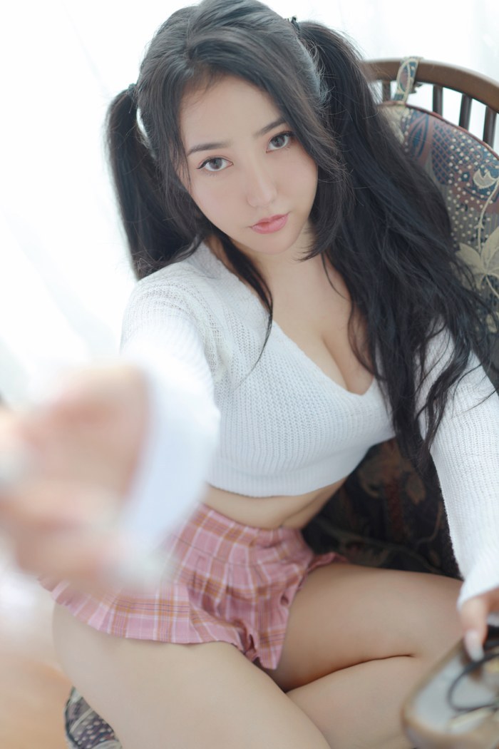 办公室女神玛鲁娜性感翘臀依然诱惑(图22)