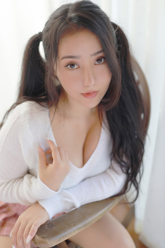 办公室女神玛鲁娜性感翘臀依然诱惑(图35)