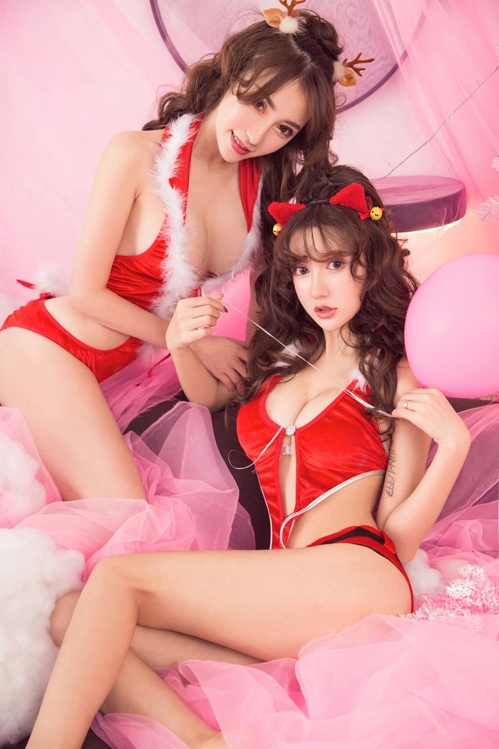 尤果姐妹花圣诞片场摆姿翘臀勾引你(图55)