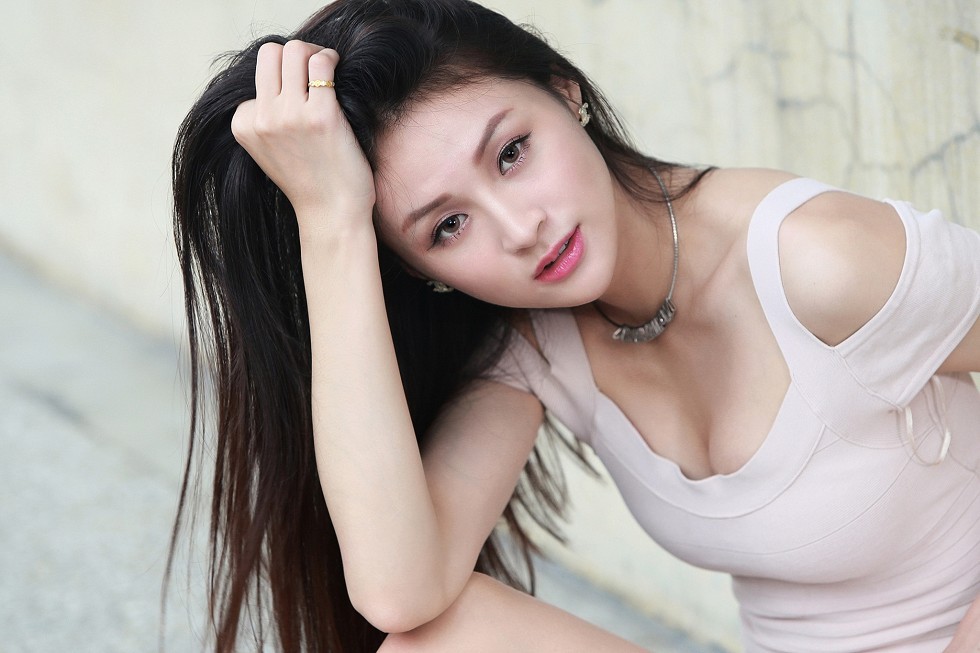 成熟女人罗平户外粉色连身裙秀完美身材甜美迷人写真169P