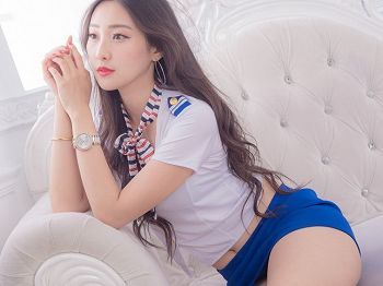 邻家loli吴小葵私人白色连身裙+乘务员工作服性感短裙写真90P