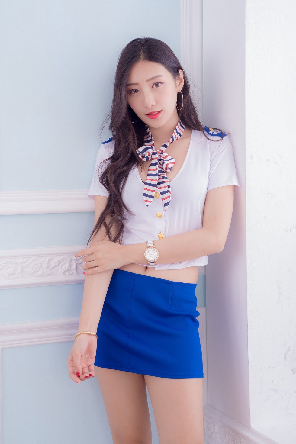 邻家女孩吴小葵私房白色连身裙+空姐制服性感短裙写真90P