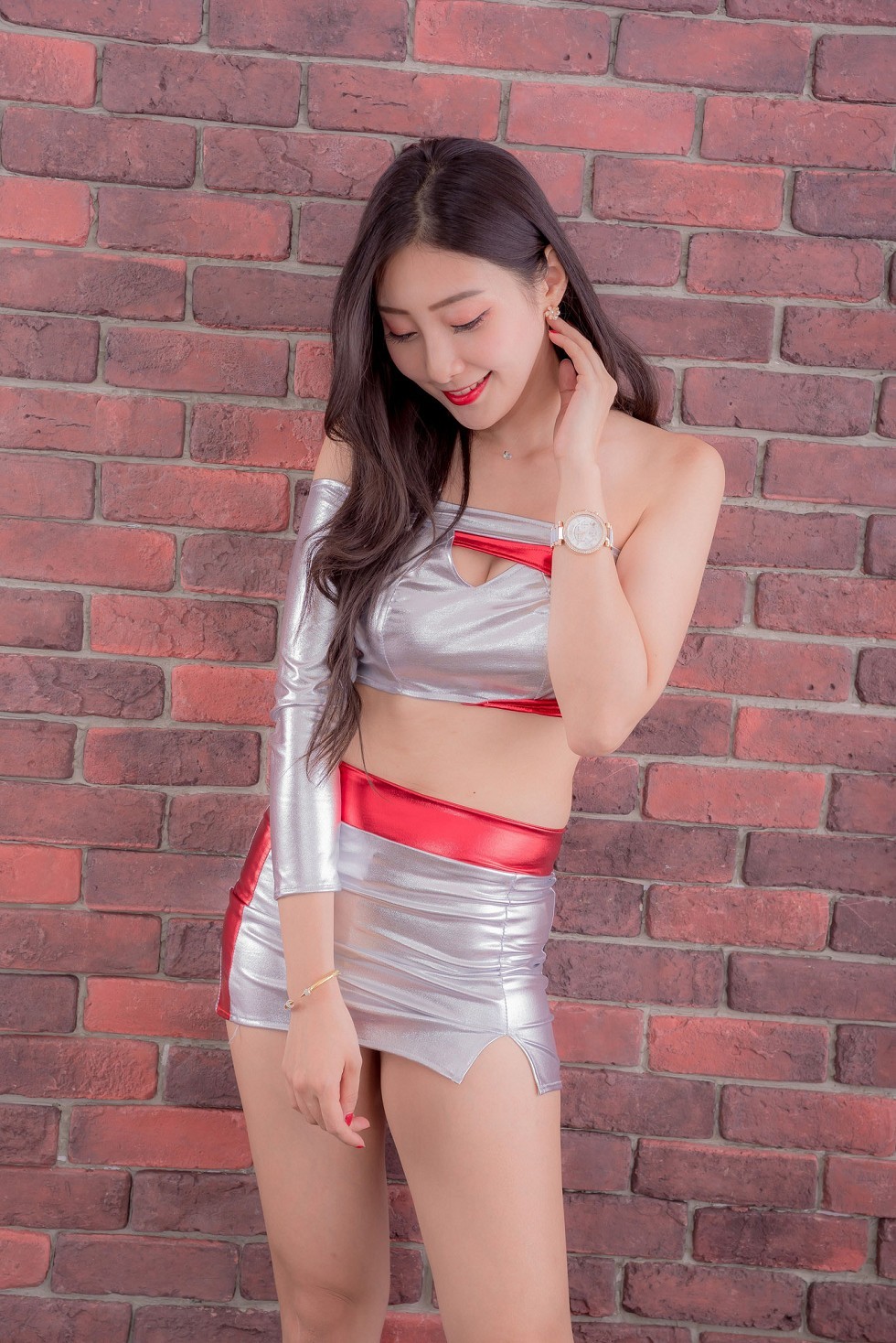 邻家女孩吴小葵私房白色连身裙+空姐制服性感短裙写真90P