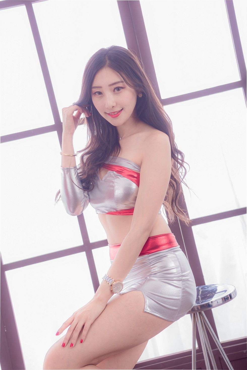邻家女孩吴小葵私房白色连身裙+空姐制服性感短裙写真90P