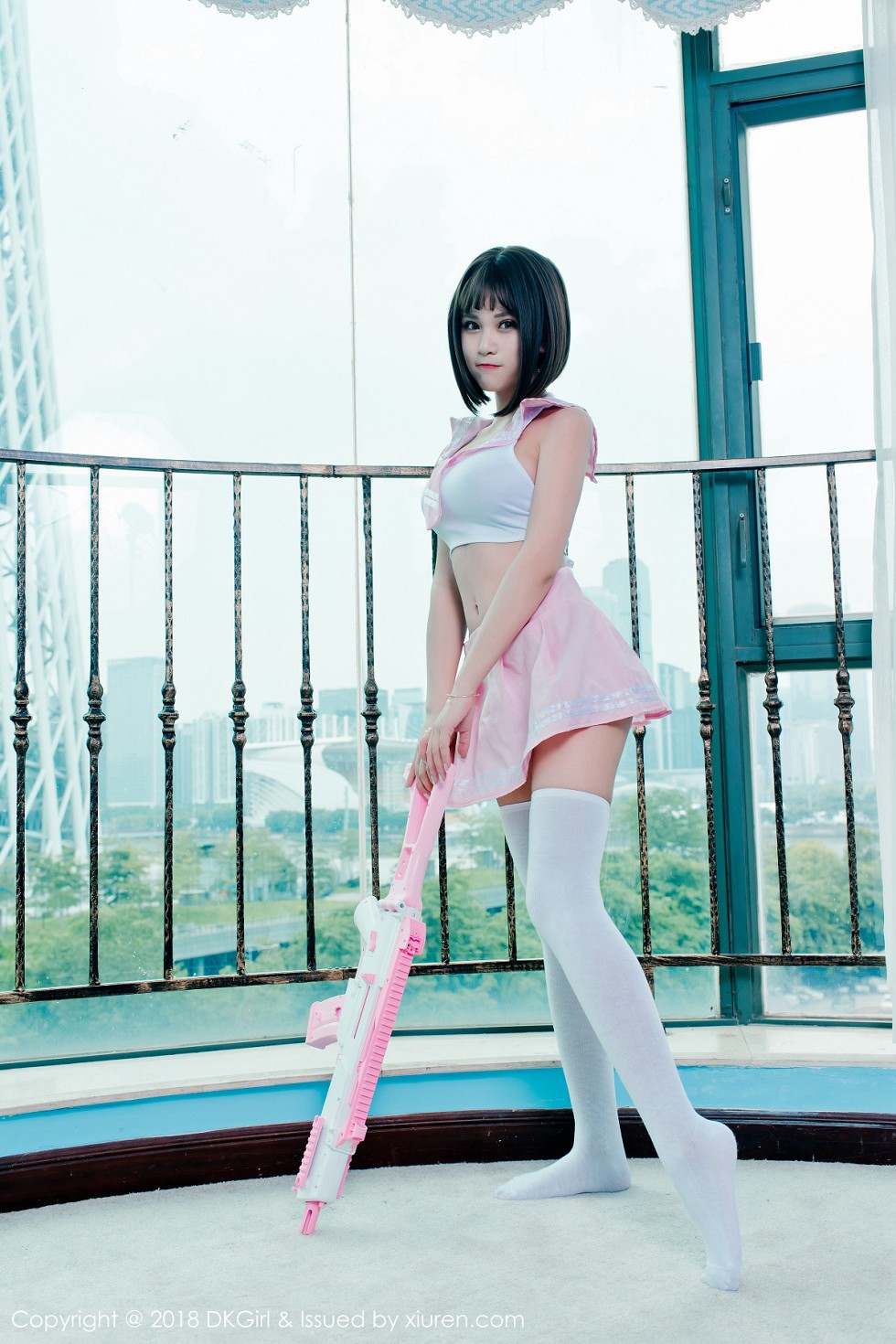 [DKGirl御女郎]Vol.082_嫩模萌宝儿BoA户外真空球衣+室内真空短裙露豪乳极致诱惑写真48P
