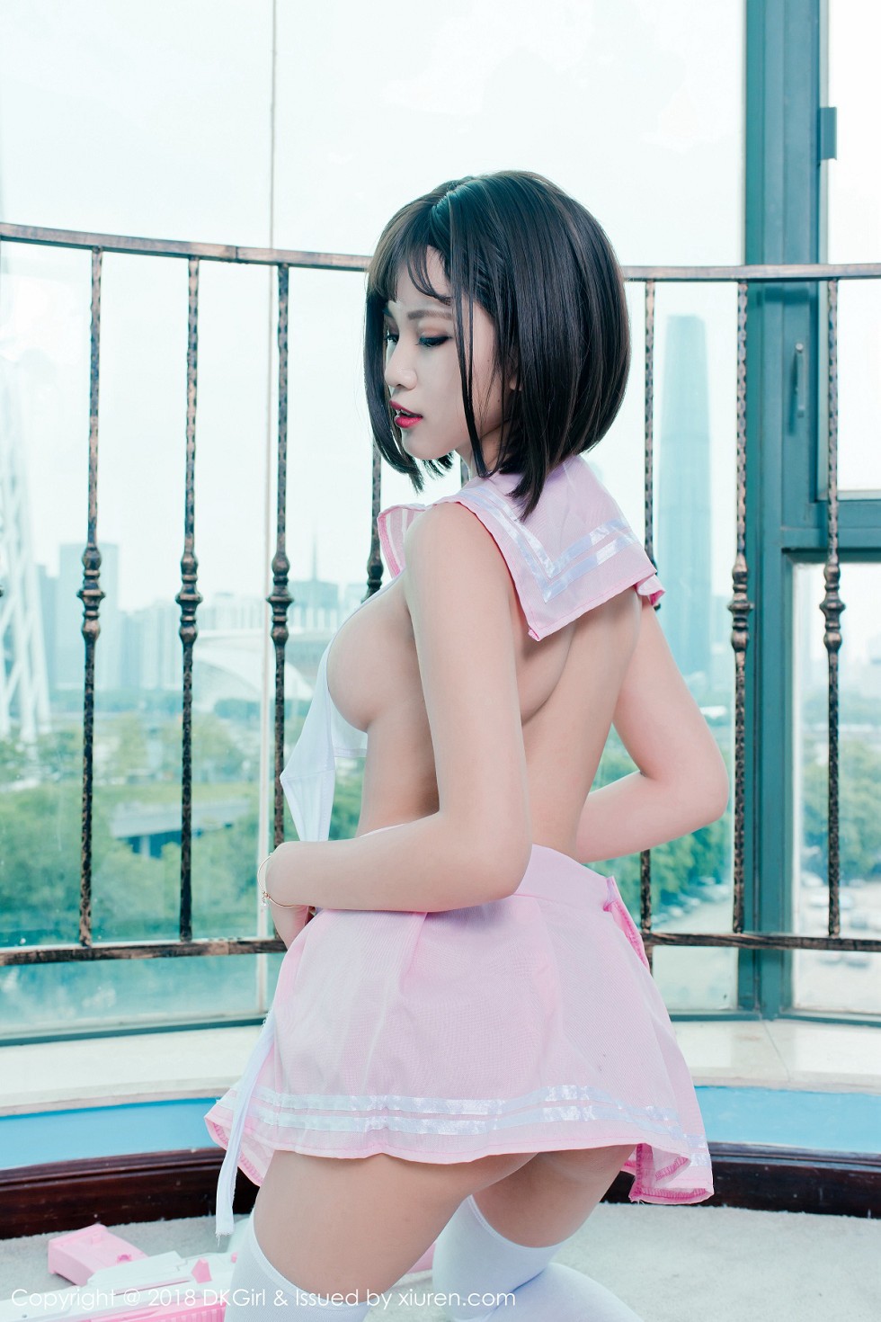 [DKGirl御女郎]Vol.082_嫩模萌宝儿BoA户外真空球衣+室内真空短裙露豪乳极致诱惑写真48P