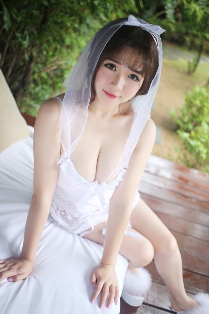 完美新娘徐cake白纱下如玉水嫩肌肤(图31)