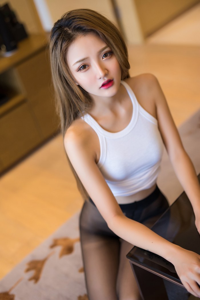 性感秘书Miko酱娇躯玲珑黑丝致命(图51)