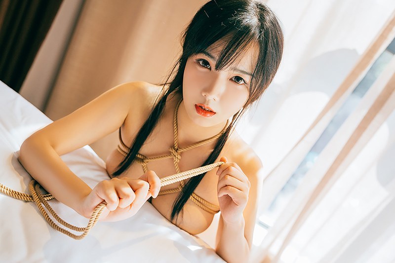 抖M少女徐薇薇龟甲绳缚姣好胴体诱人(图27)
