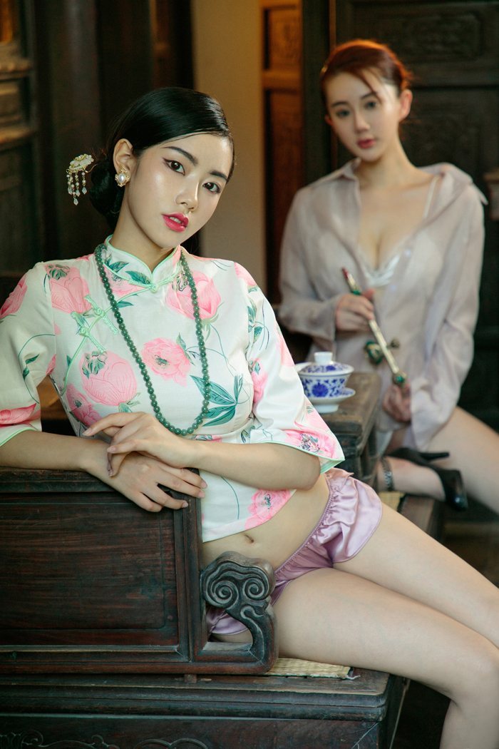 旗袍御姐姐妹花寂寞空闺互相慰藉(图30)