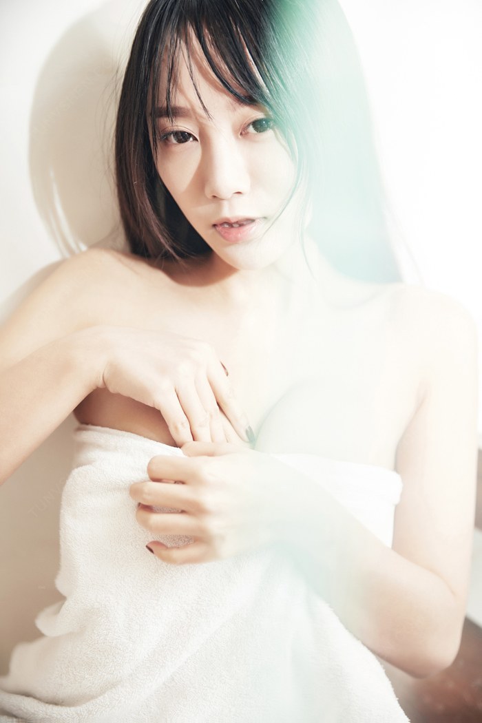 风骚玉女何嘉颖性感出浴一眼万年(图32)
