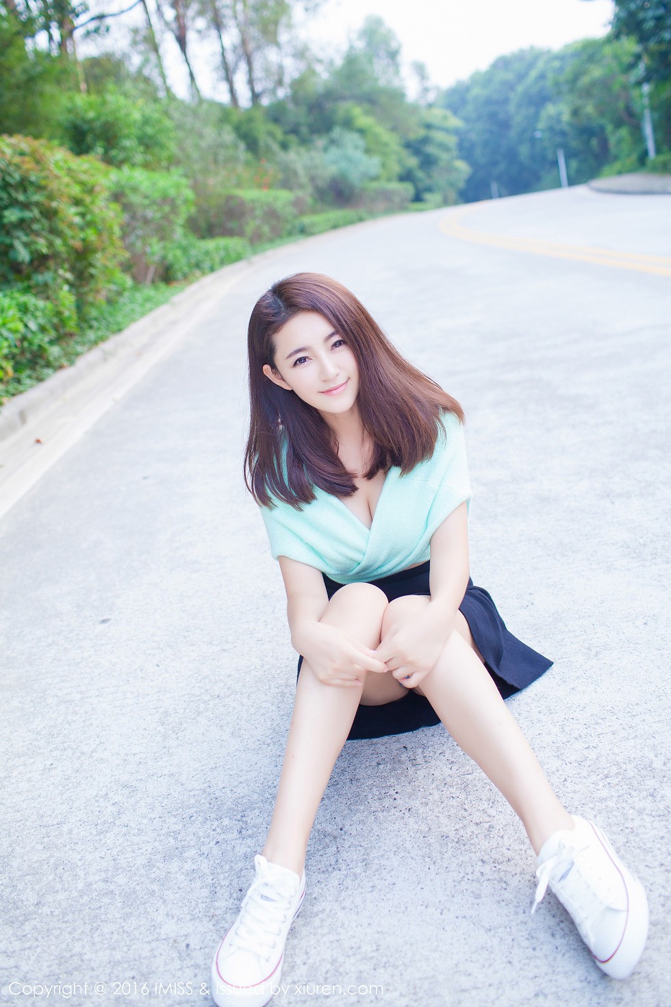 [IMISS爱蜜社]Vol.066_嫩模夏茉GIGI豪车美女性感比基尼完美身材写真58P