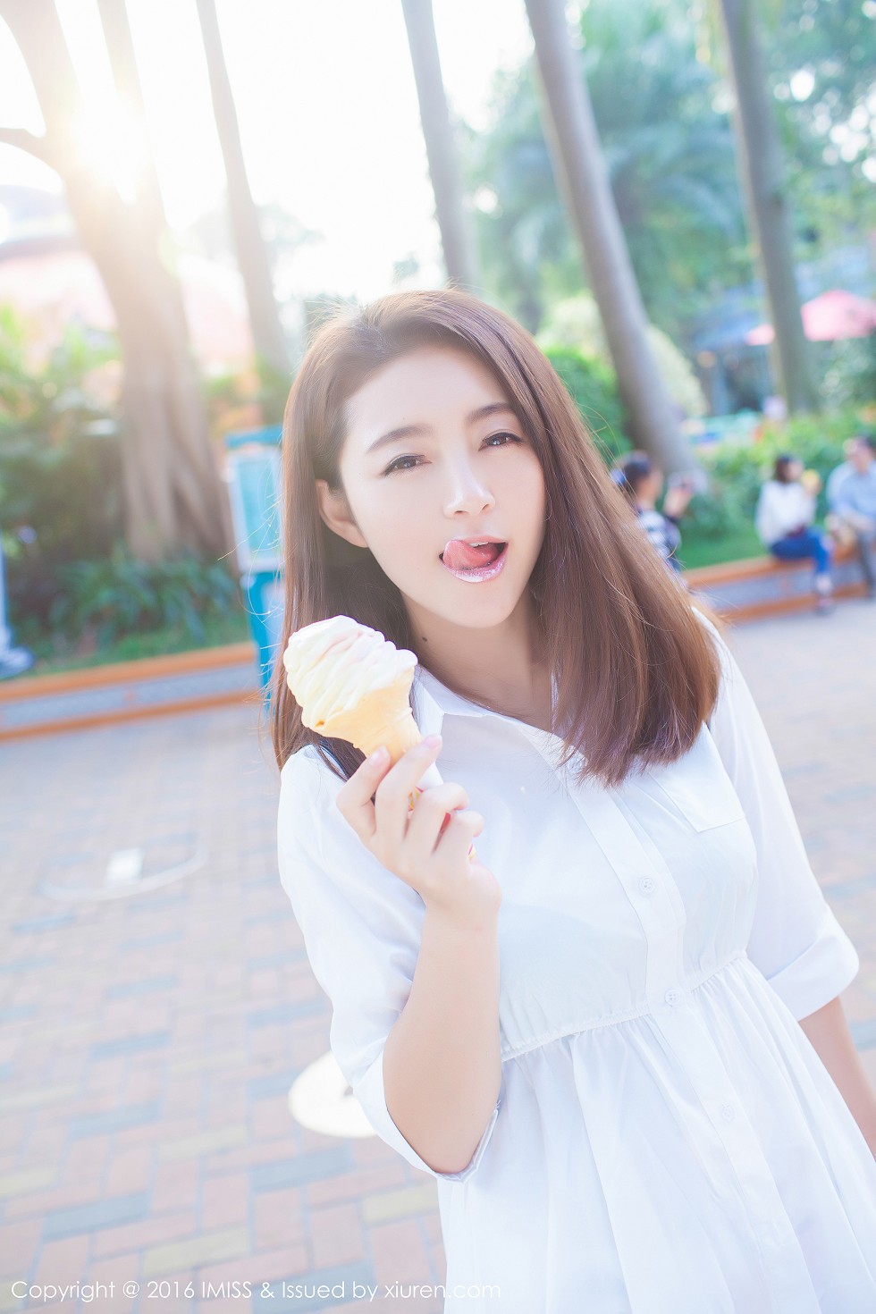 [IMISS爱蜜社]Vol.066_嫩模夏茉GIGI豪车美女性感比基尼完美身材写真58P
