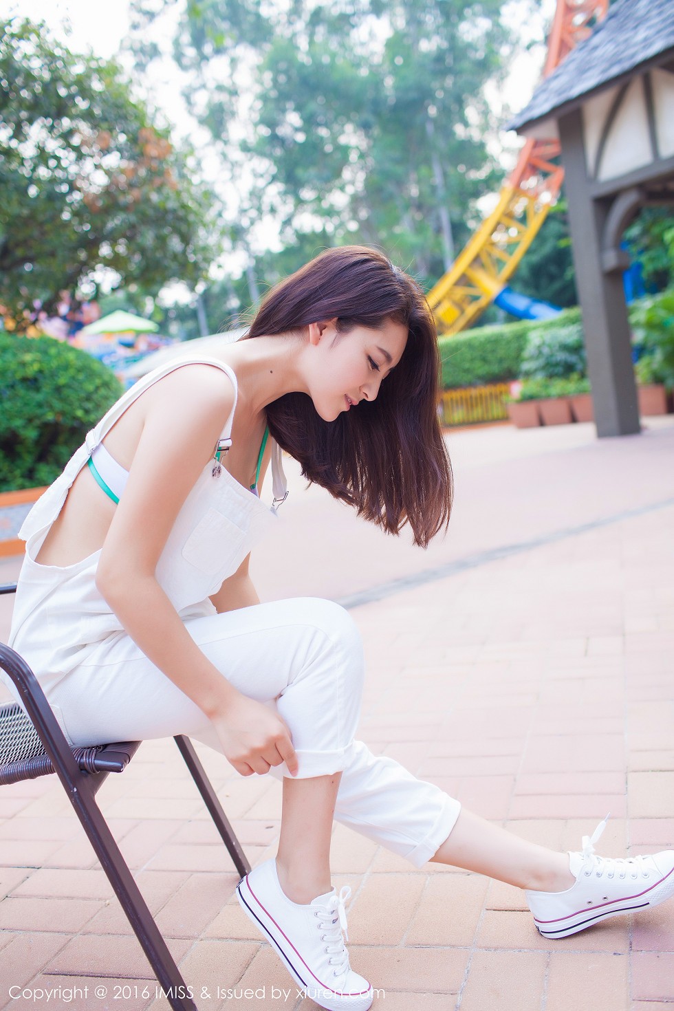 [IMISS爱蜜社]Vol.066_嫩模夏茉GIGI豪车美女性感比基尼完美身材写真58P
