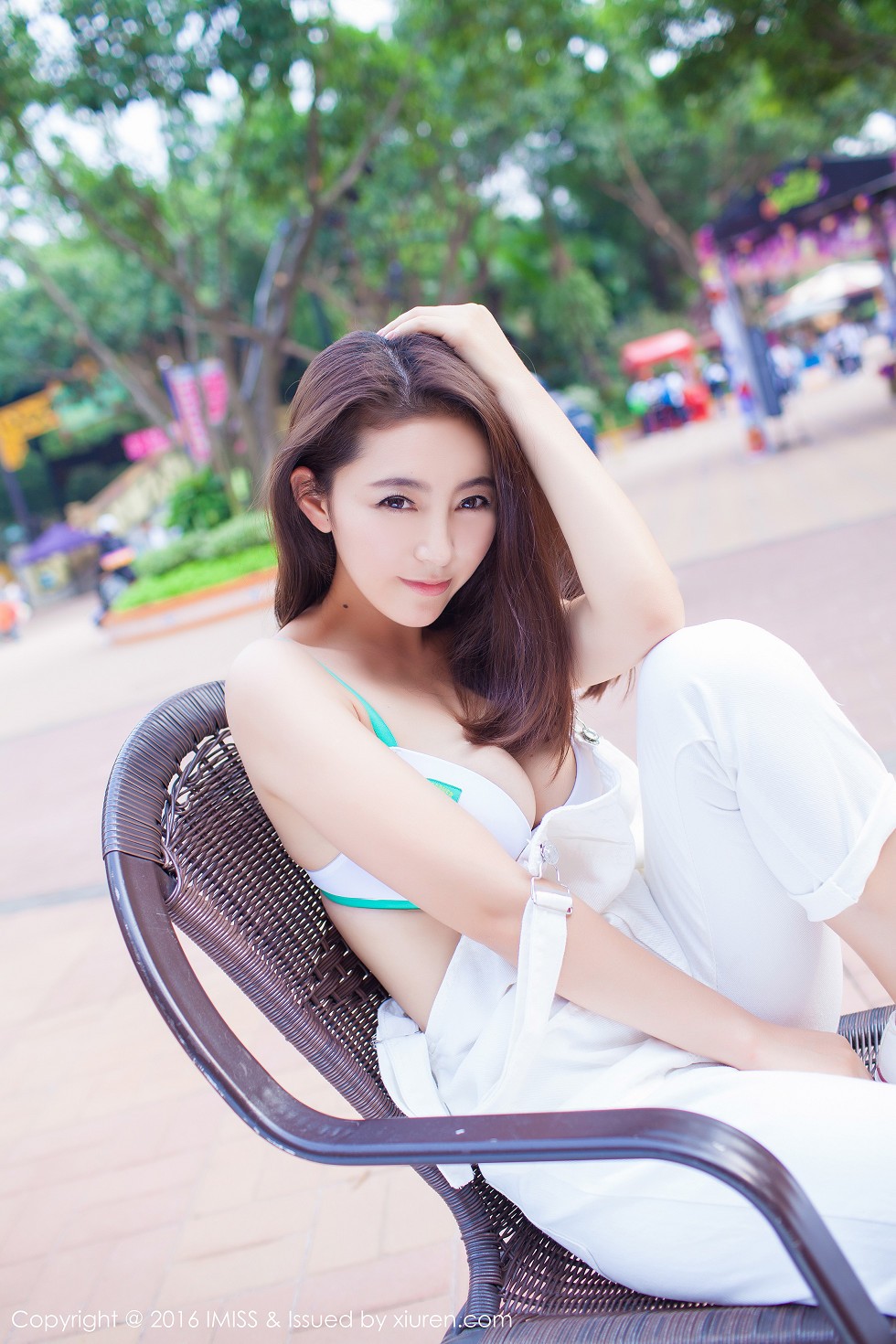 [IMISS爱蜜社]Vol.066_嫩模夏茉GIGI豪车美女性感比基尼完美身材写真58P