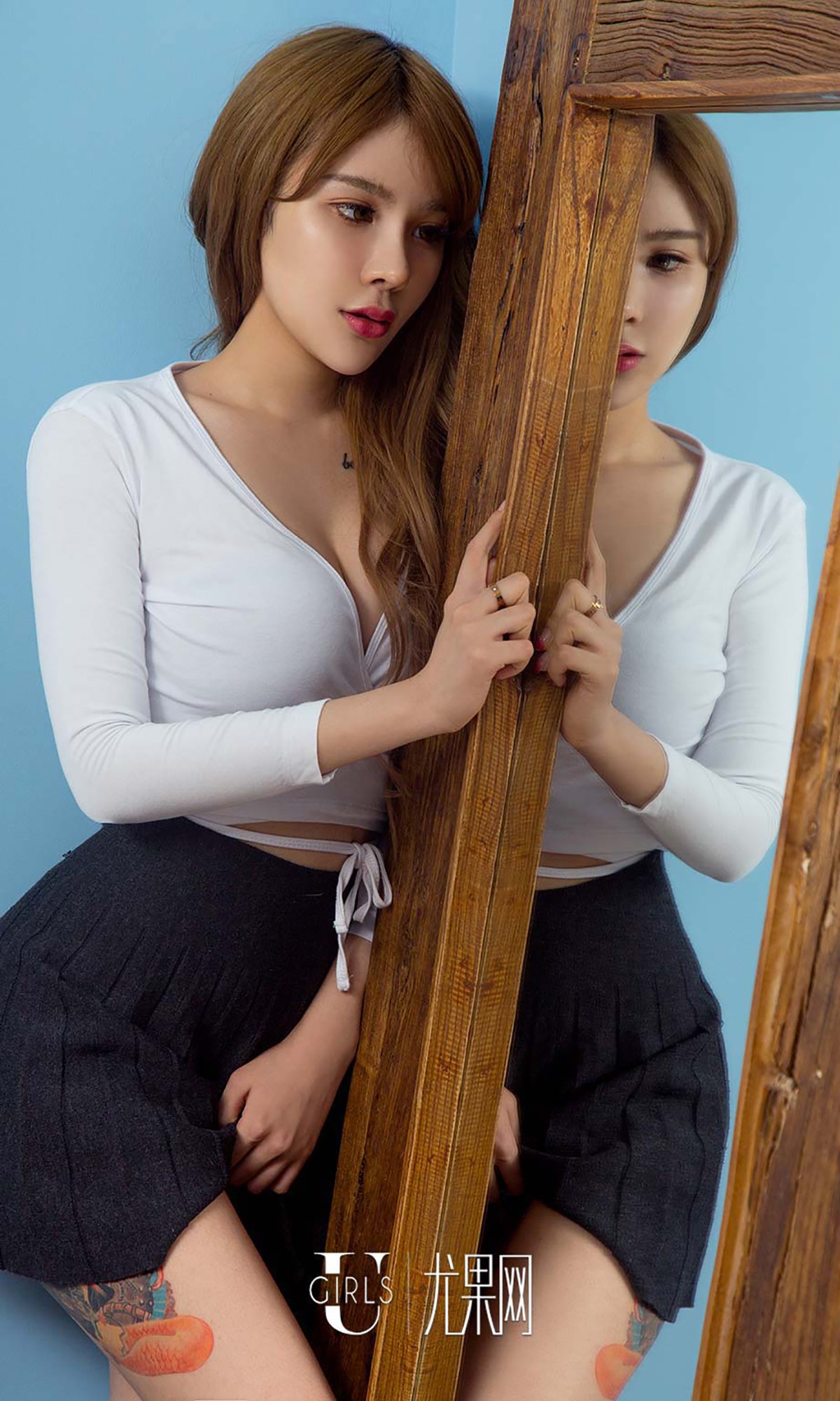[Ugirls爱尤物]No.501_嫩模左函漪私房内衣系列半露豪乳撩人诱惑写真40P