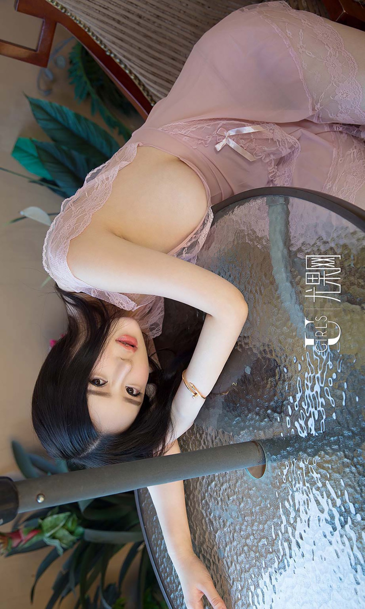 [Ugirls爱尤物]No.503_嫩模陶欣儿粉红情趣内衣侧露豪乳丰满翘臀极致诱惑写真40P