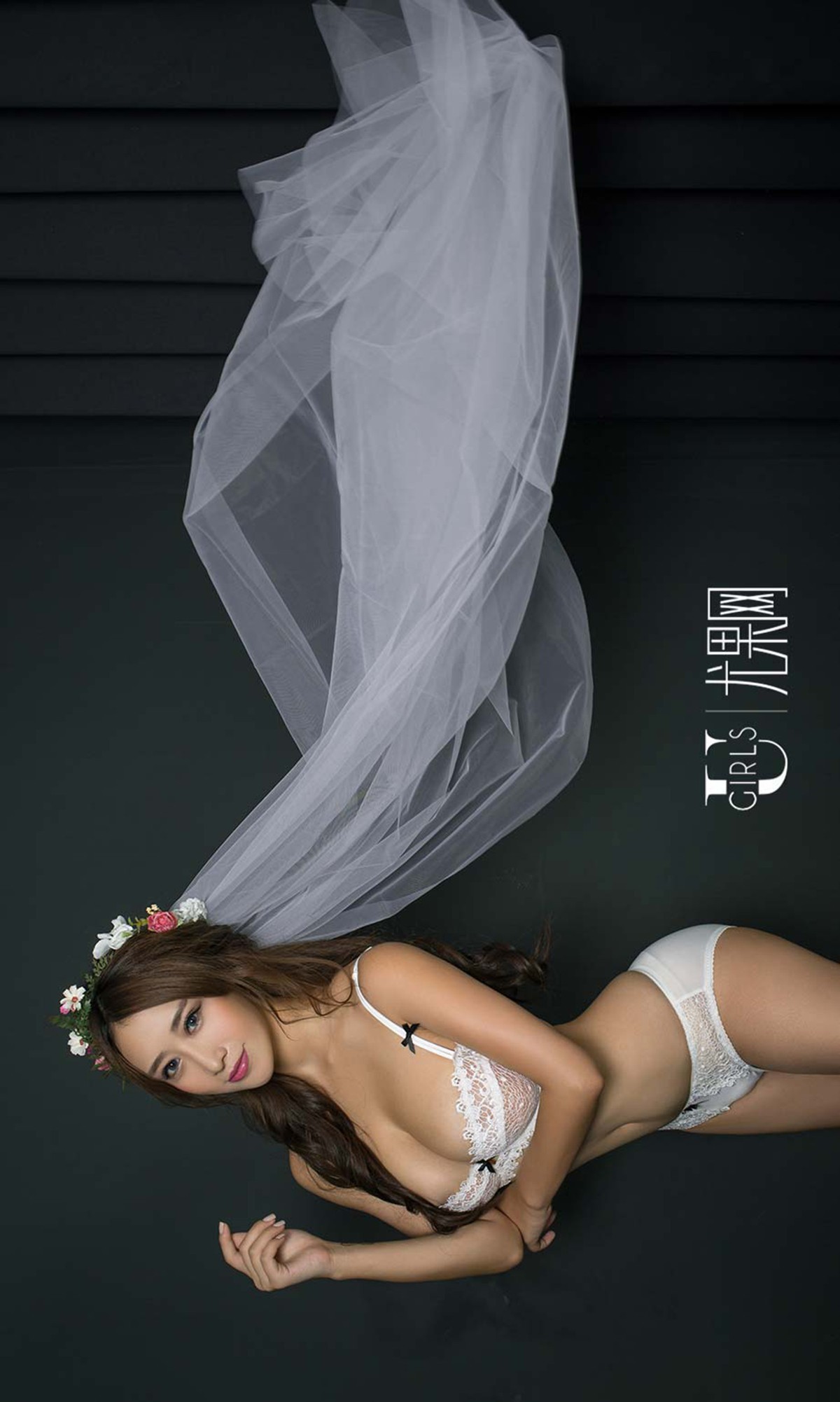 [Ugirls爱尤物]No.506_嫩模姜雨宏白色蕾丝新娘装完美翘臀爆乳诱惑写真40P