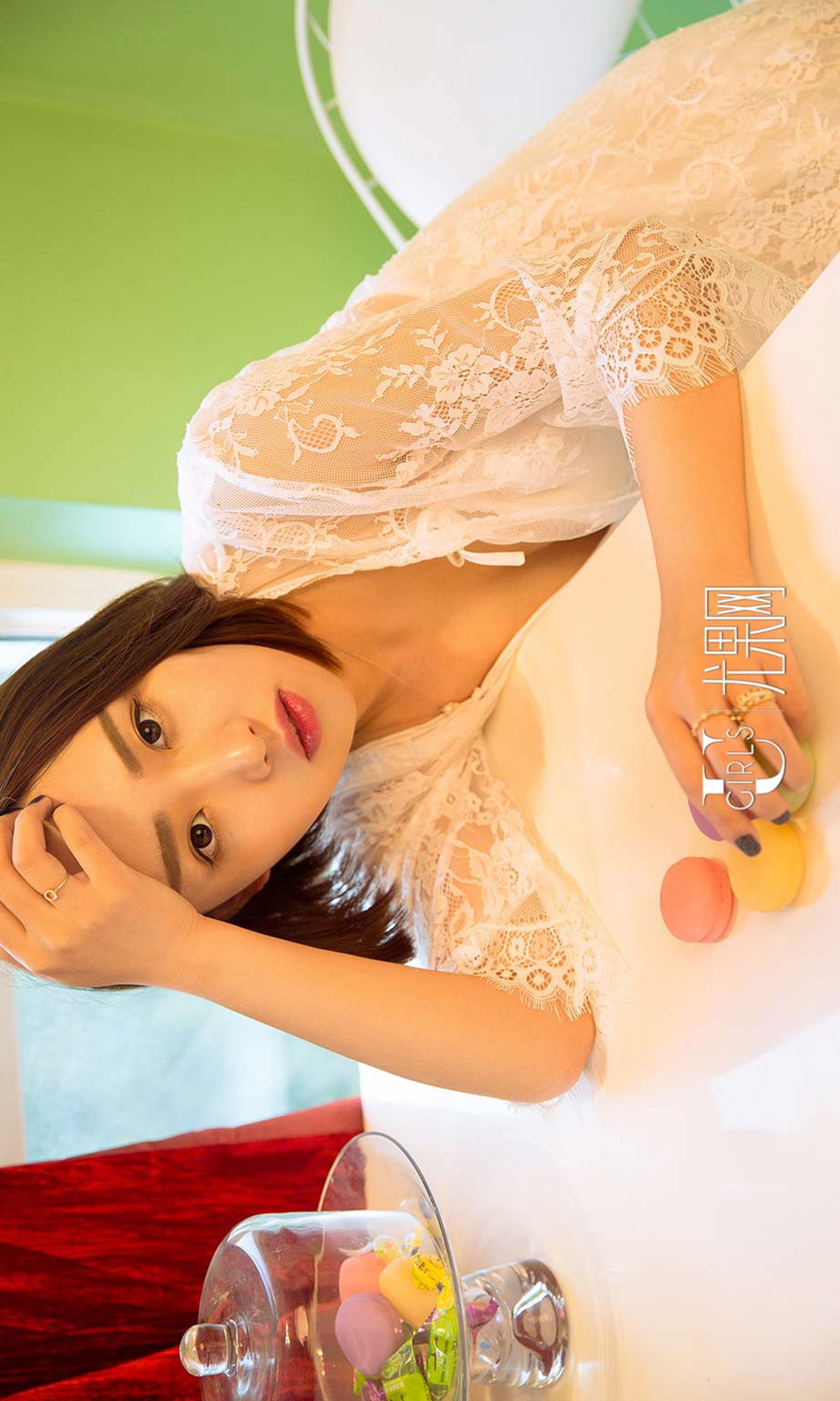 [Ugirls爱尤物]No.508_嫩模雨夕白色蕾丝睡裙秀豪乳翘臀极致诱惑写真40P