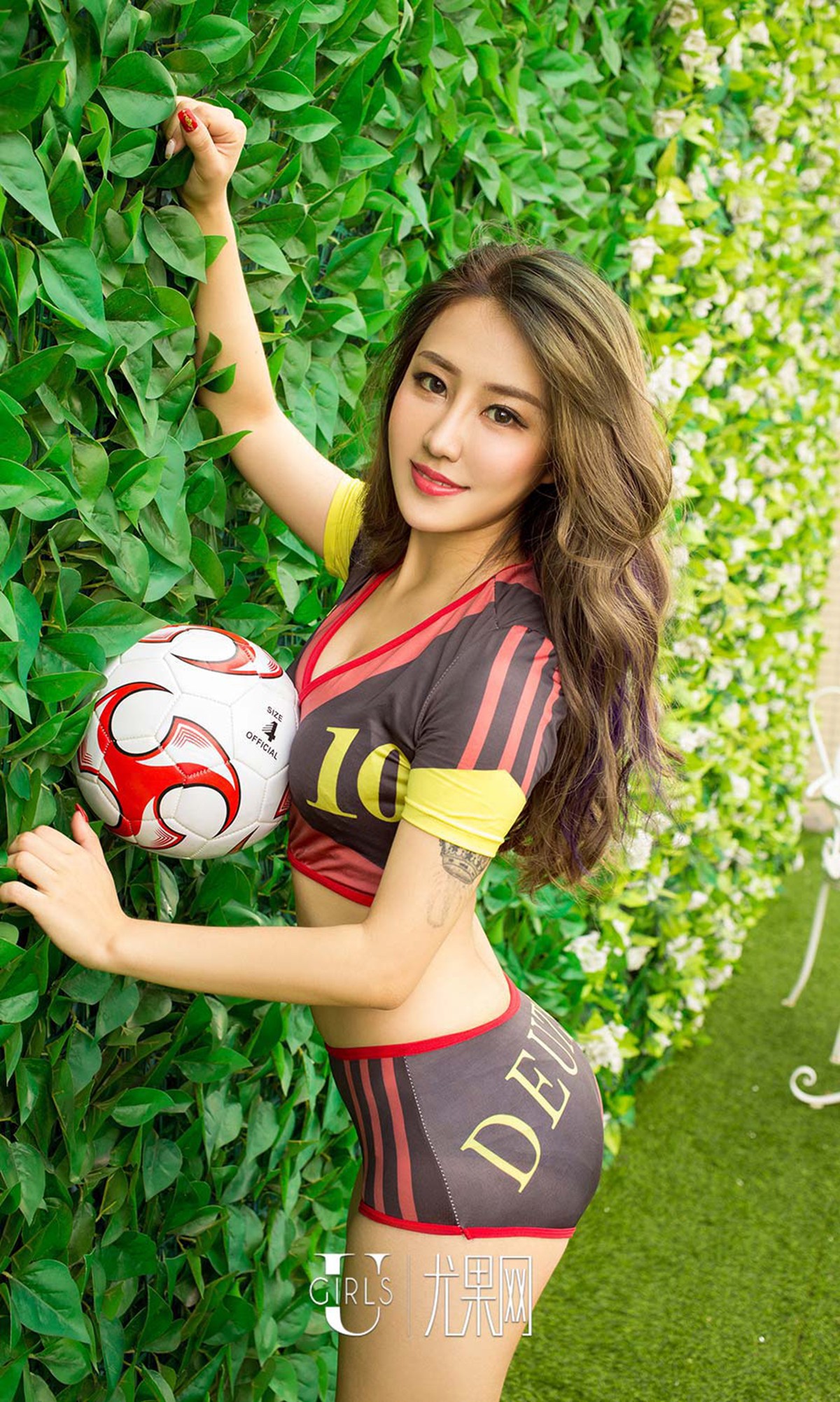 [Ugirls爱尤物]No.510_嫩模小苍足球宝贝装完美胸型秀傲人美乳撩人诱惑写真40P