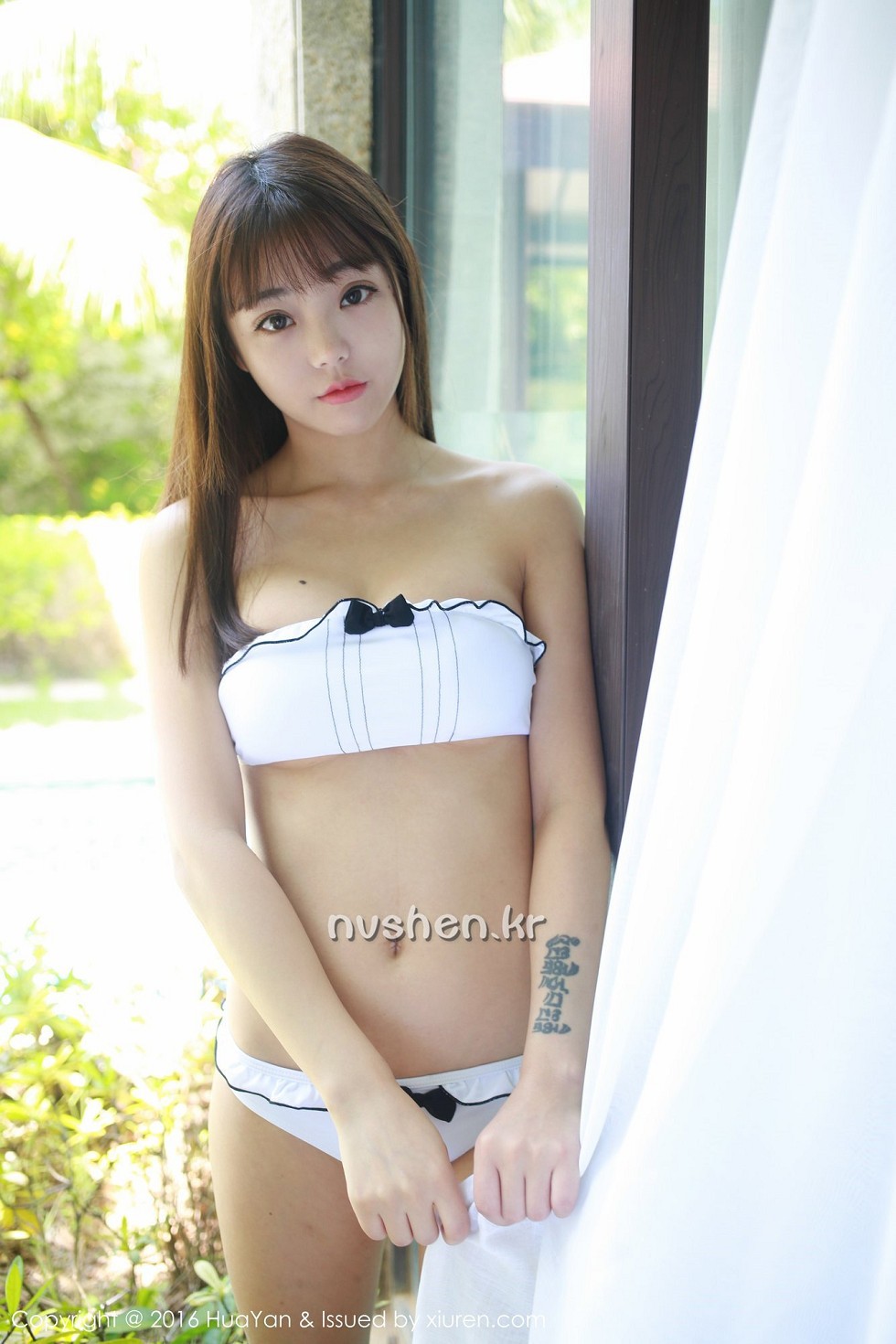 [HuaYan花の颜]Vol.008_嫩模佘贝拉bella三亚旅拍白色比基尼秀完美身材性感写真46P