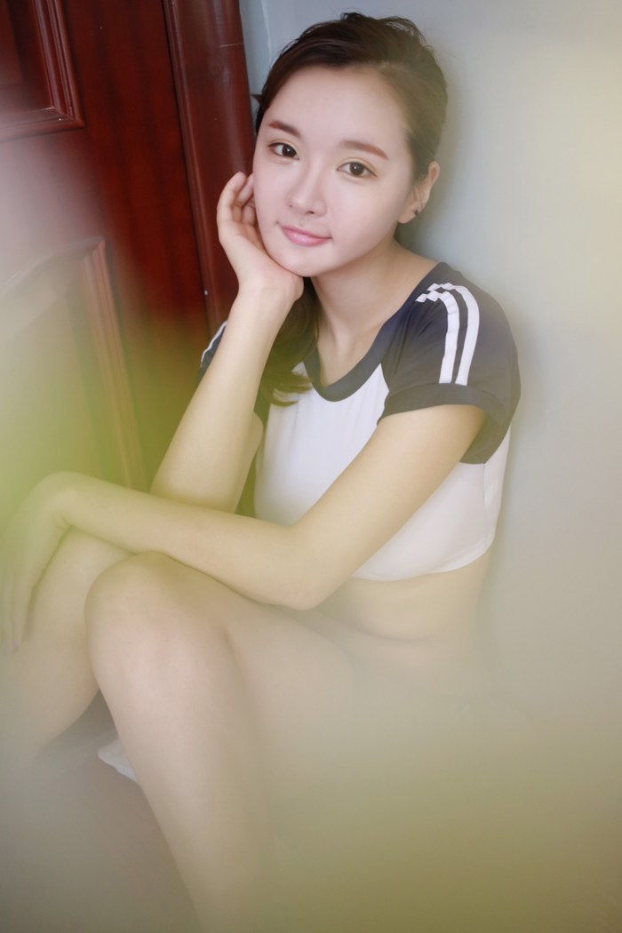 宅男女神佳佳搔首弄姿引人直窥禁区(图28)