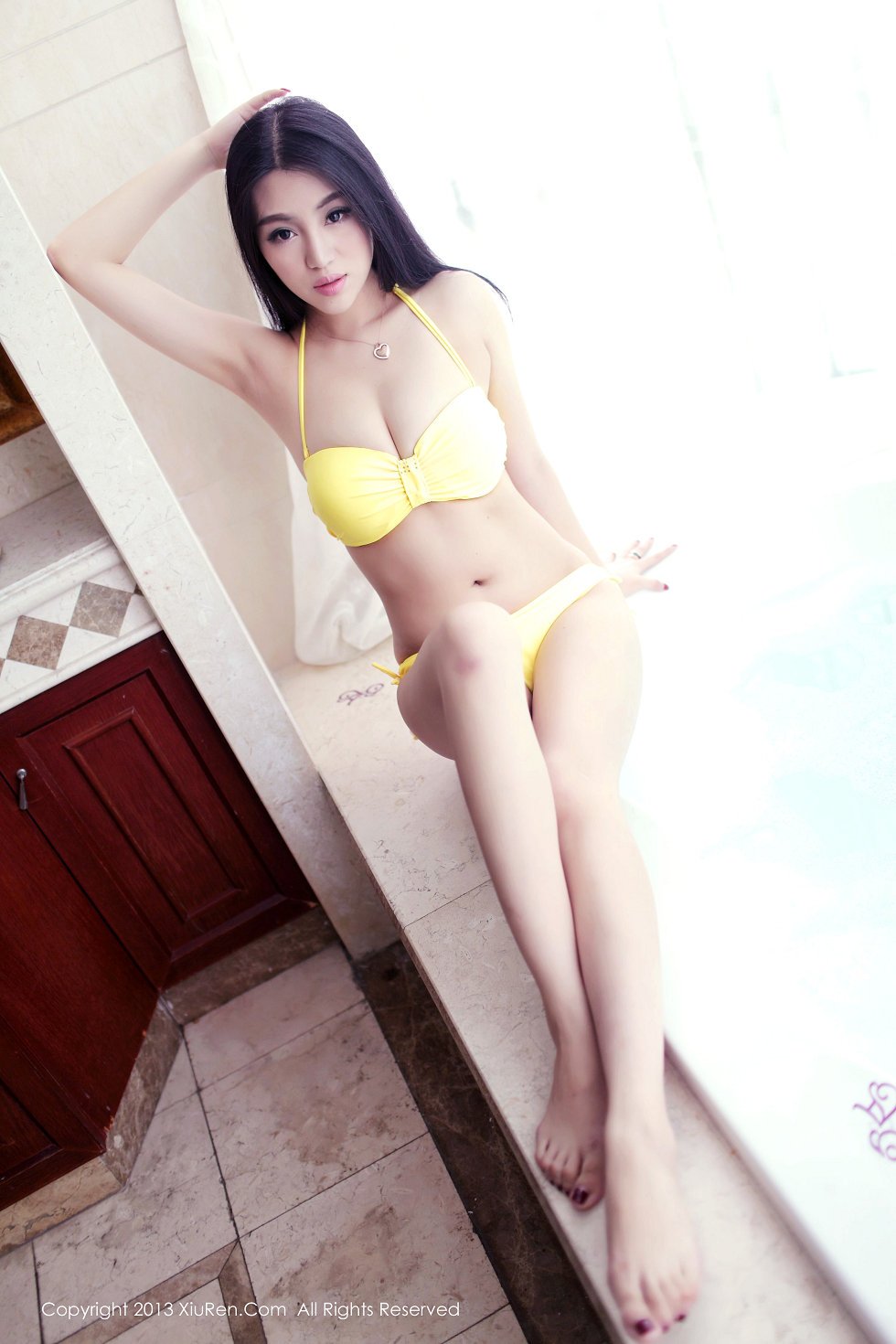 XiuRen第032期_秀人美模Tiffany小梦傲人双峰诱惑写真104P