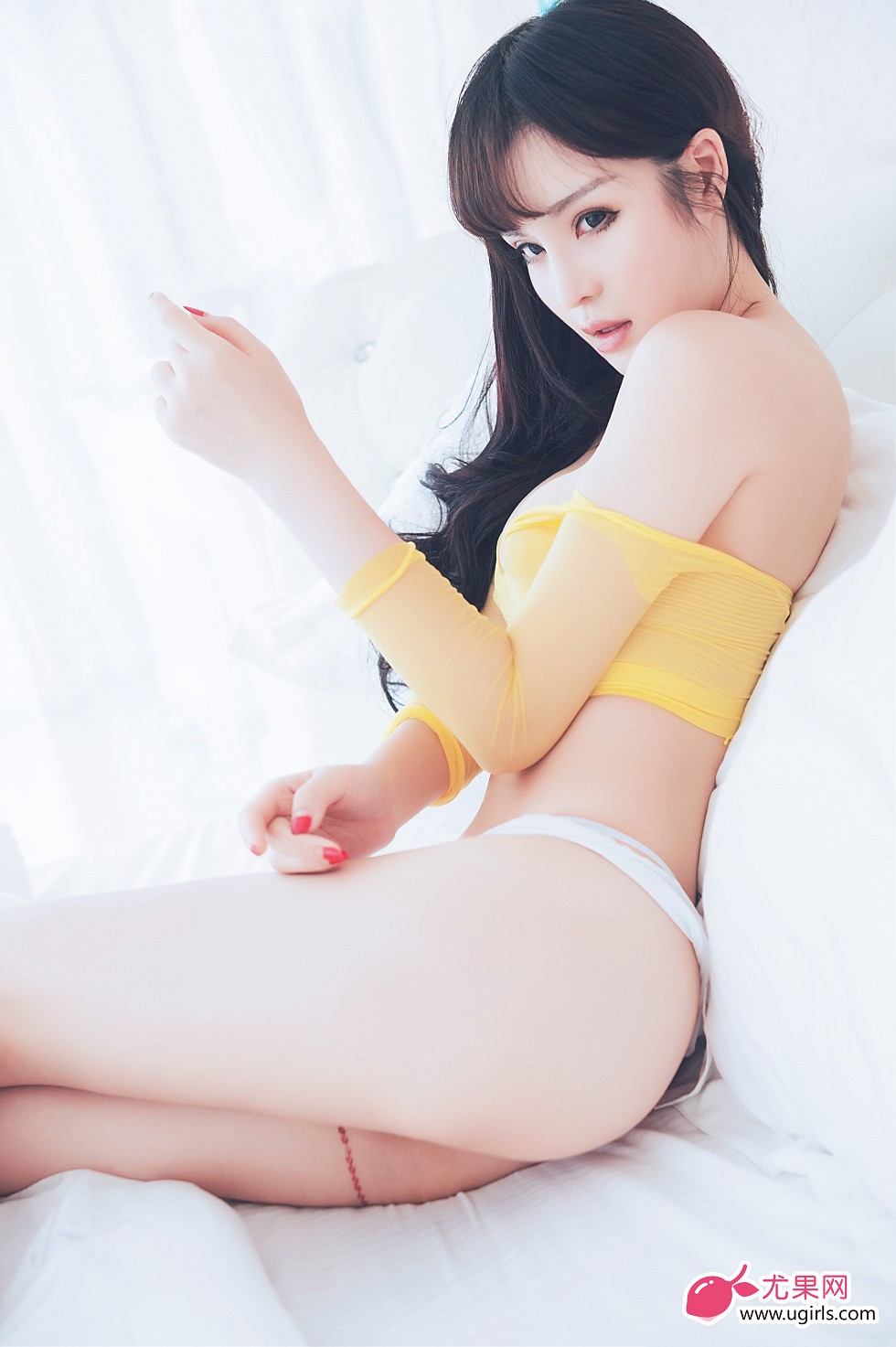 [Ugirls尤果网]E025_黑色女王颜瑜黑色情趣内衣完美身材诱惑美乳写真34P