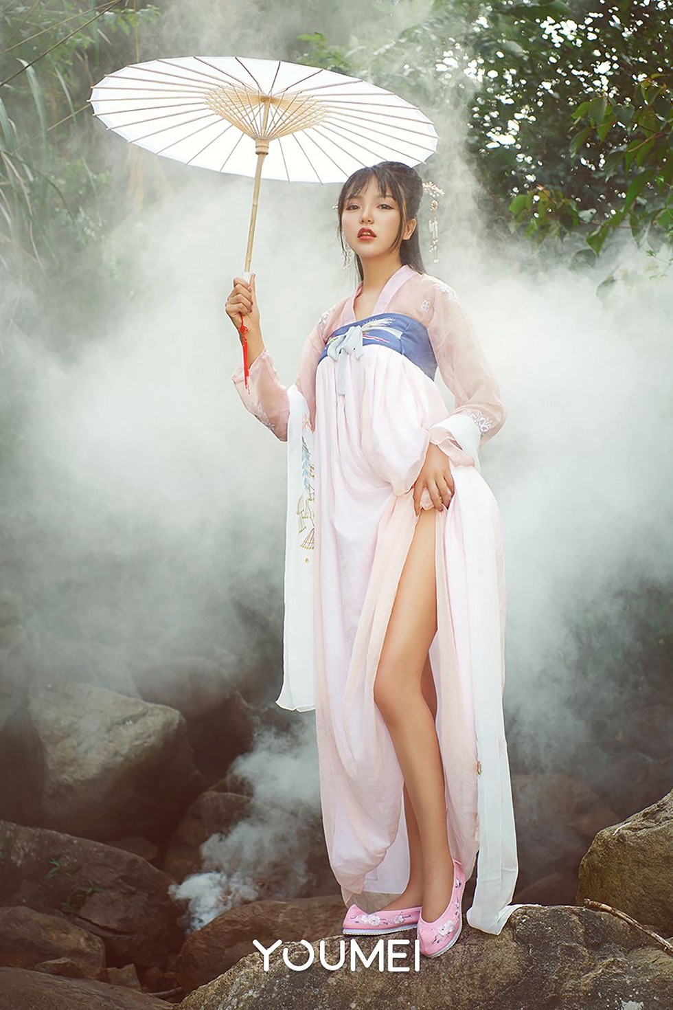 [YouMei尤美]Vol.048_尤美合辑牛郎织女山中奇遇主题古典装秀美腿诱惑写真19P