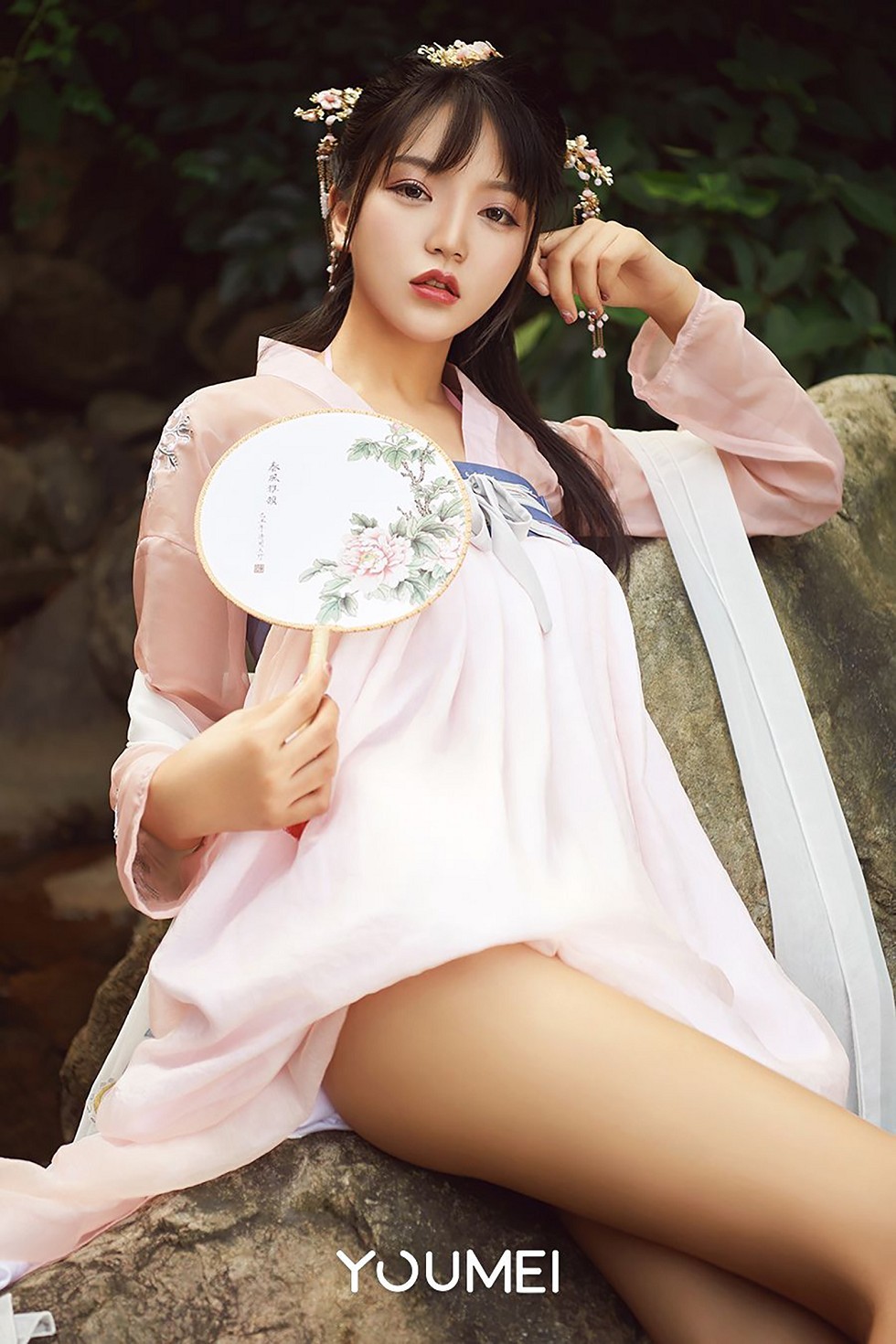 [YouMei尤美]Vol.048_尤美合辑牛郎织女山中奇遇主题古典装秀美腿诱惑写真19P
